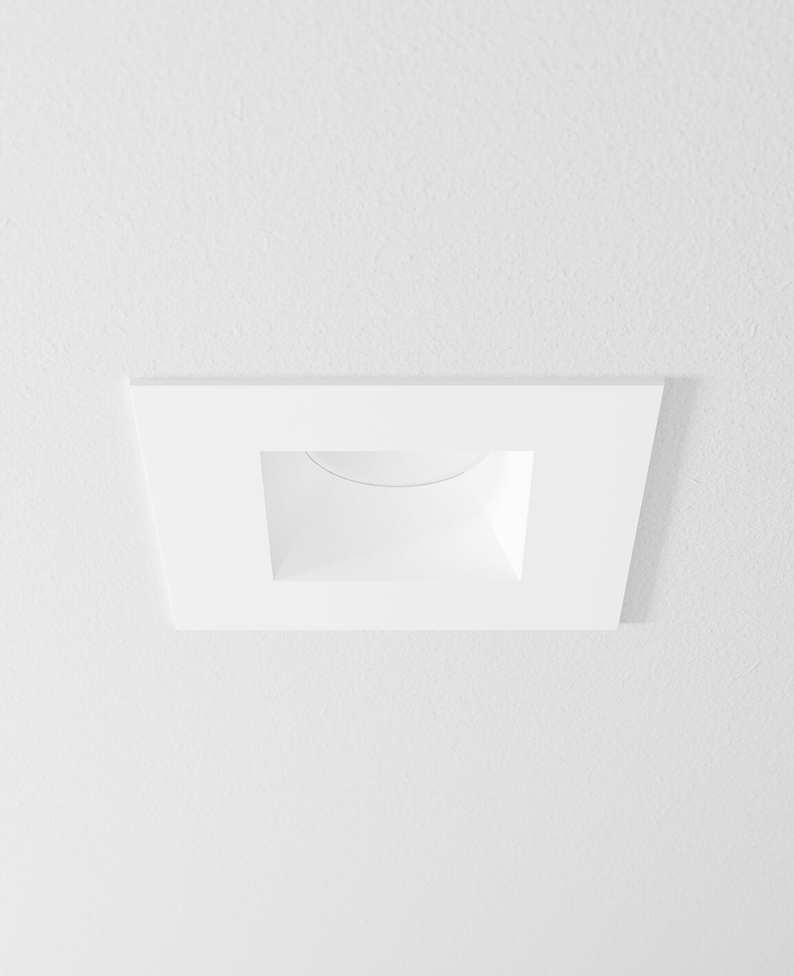 LUSA retrofit recessed light with square white trim